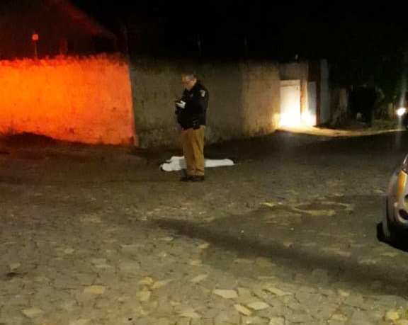 Polícia investiga caso de homem encontrado morto em Quatiguá