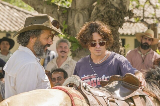 Atores de 'Pantanal' pegam covid-19 e gravações são paralisadas