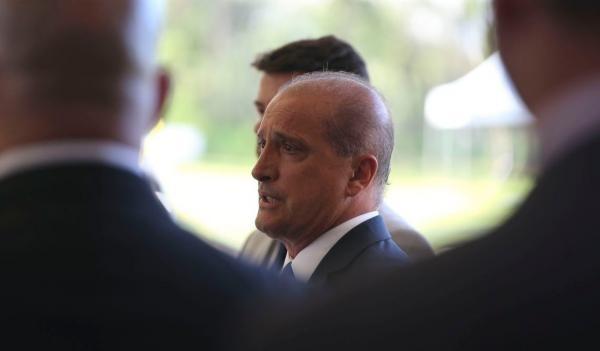 Governo de transição intensifica reuniões em Brasília