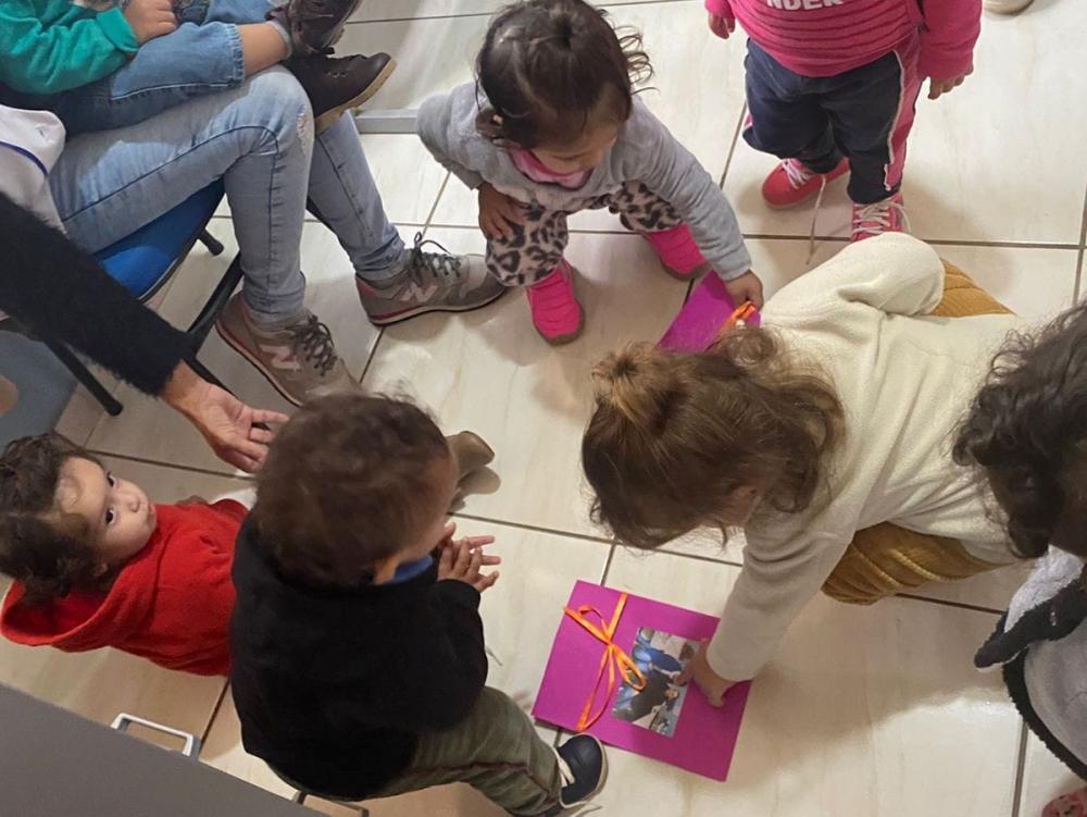 CMEI Santa Maria realiza atividade para homenagear funcionários  