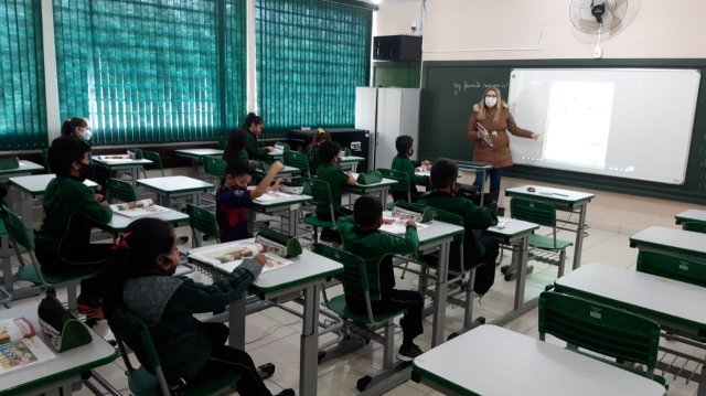 Prefeitura de Jaguariaíva investe em aulas de inglês para crianças desde as séries iniciais do Ensino Fundamental