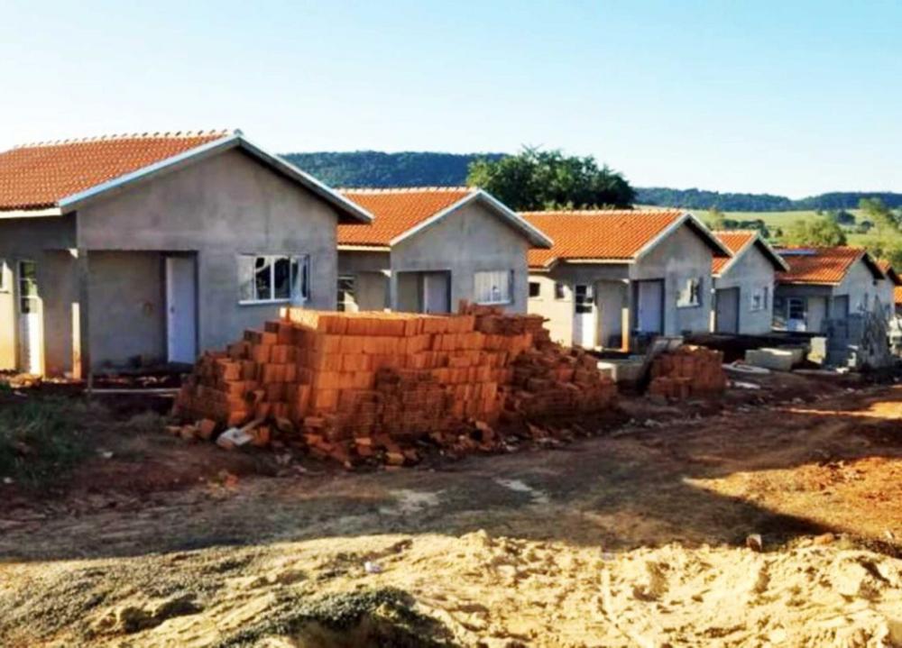 Romanelli anuncia a construção de mais de 700 casas populares no Norte Pioneiro
