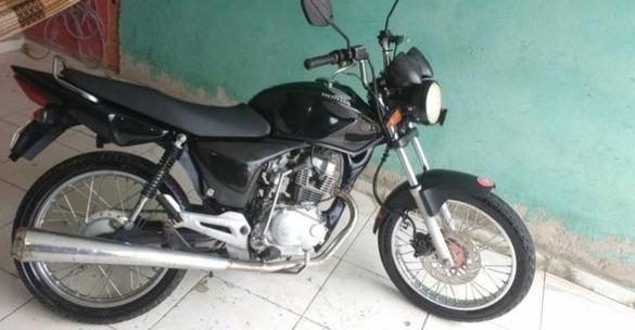 Colega de infância rouba moto de amigo para entregar em boca de fumo