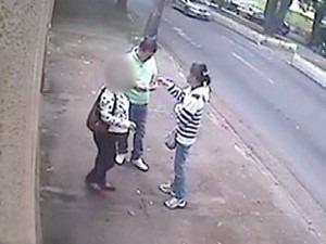 Filha evita que mãe caia no golpe do bilhete premiado