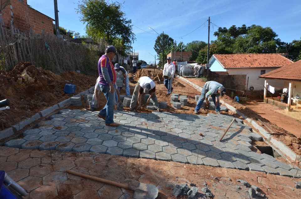 Taidinho comemora execução de mais duas obras em Wenceslau Braz