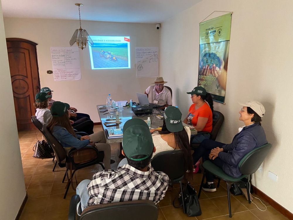 Sindicato Rural e SENAR promovem curso de operação e manutenção de tratores agrícolas para mulheres