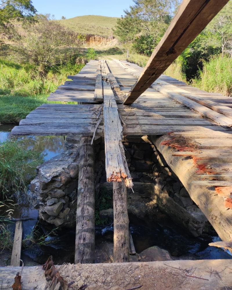 Secretários avaliam danos e discutem reforma de ponte entre Arapoti e Wenceslau Braz