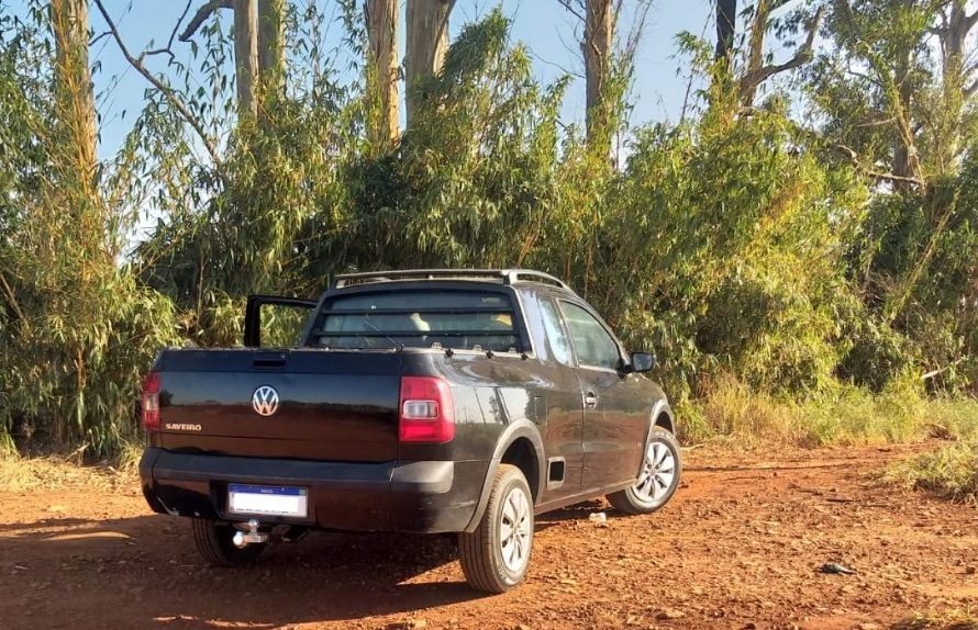 Denúncia anônima ajuda PM a recuperar pick-up furtada