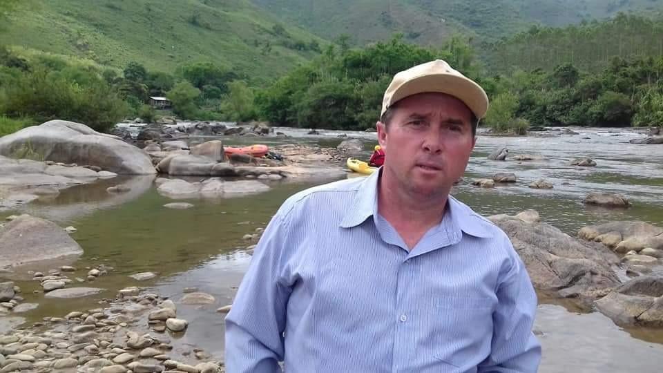 Pastor de W. Braz ajuda nas buscas de jovens desaparecidos após caírem em rio