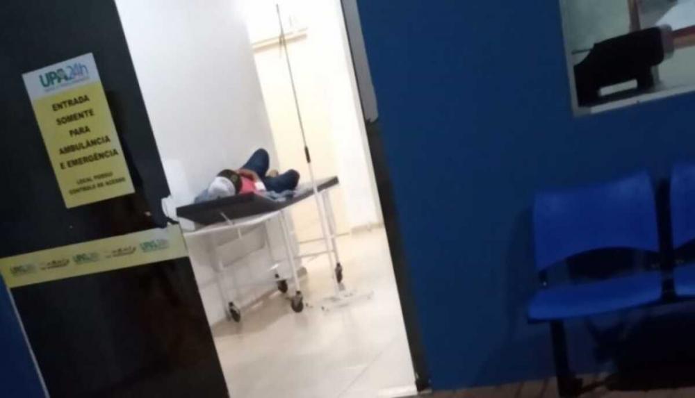 Homem leva tiro durante briga de bar