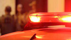 Criminosos levam celulares e carro em assalto a mão armada