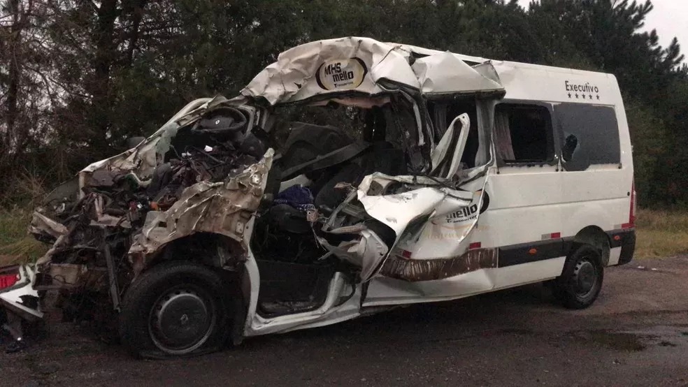 Sobrevivente do acidente que matou sete professores deixa o hospital