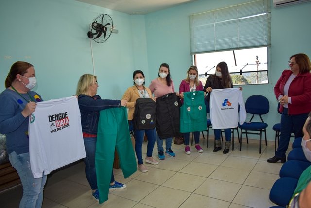 Jaguariaíva fornece novos uniformes personalizados para Agentes Comunitários