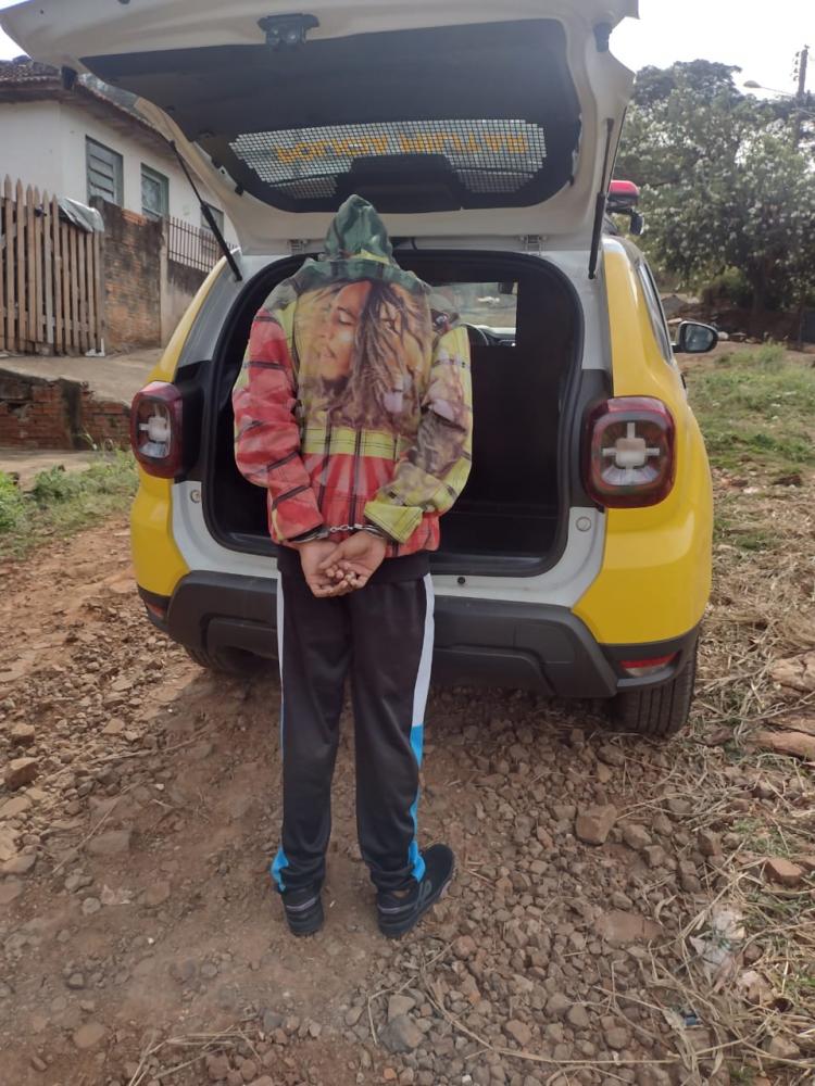 Adolescente é apreendido após praticar assalto a mão armada