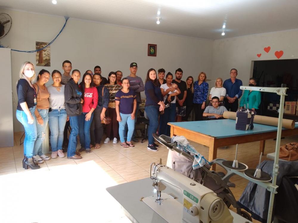 Prefeitura de Jundiaí do Sul promove curso de Corte e Costura industrial 