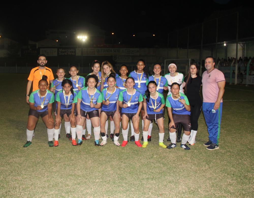 Futebol feminino de Arapoti vence regional do Jeps em Santana do Itararé
