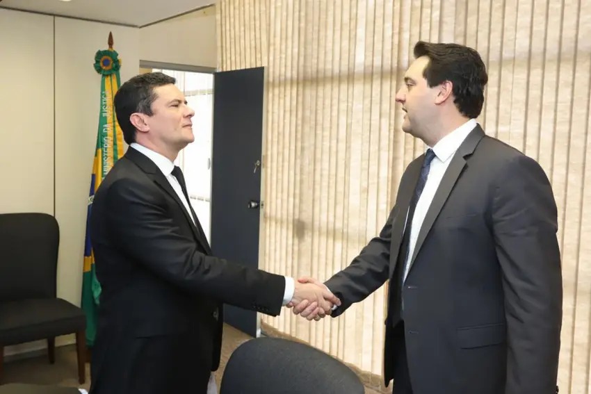 Sérgio Moro reforça apoio a reeleição de Ratinho Jr