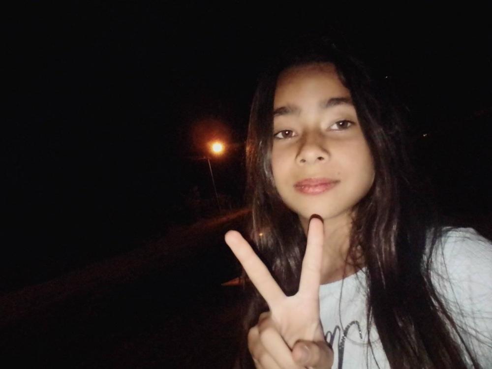 Menina de 13 anos desaparece após deixar a escola com o padrasto