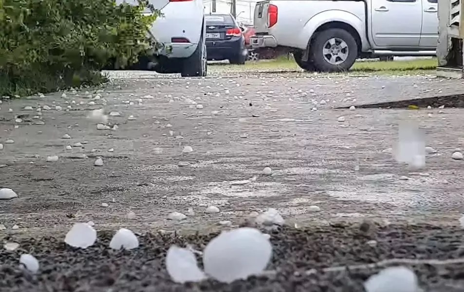 Inmet alerta para risco de granizo e vendaval no Paraná nesta terça (20) 