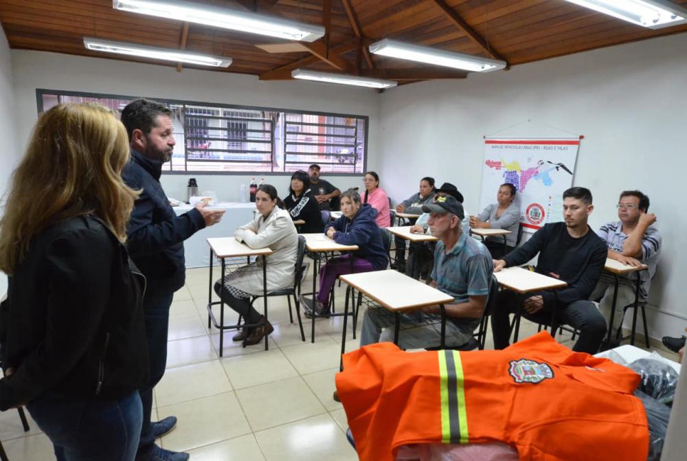 Prefeitura de Wenceslau Braz entrega novos equipamentos para servidores 