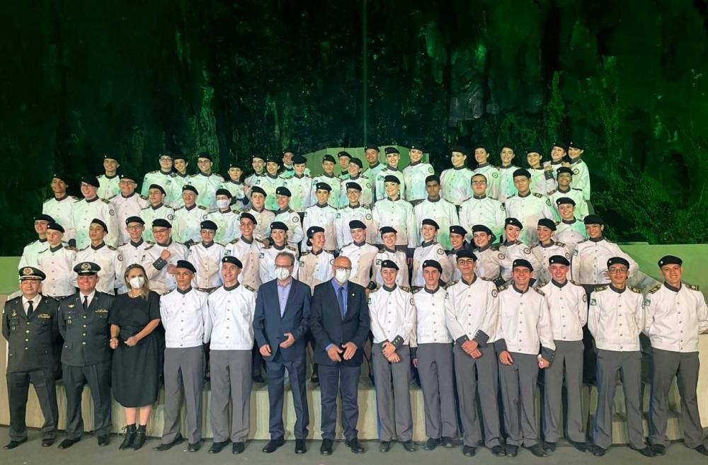 Romanelli parabeniza Colégio Militar do Norte Pioneiro pelo 1º lugar do Paraná no Ideb
