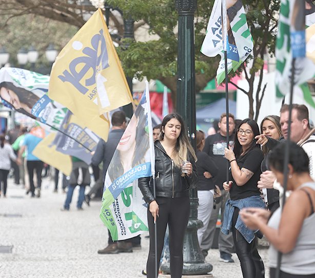Na reta final, candidatos ao governo buscam indecisos