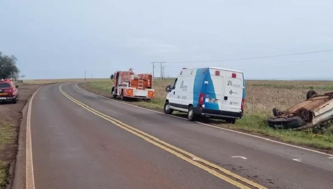 Mulher pega carona e morre em acidente 