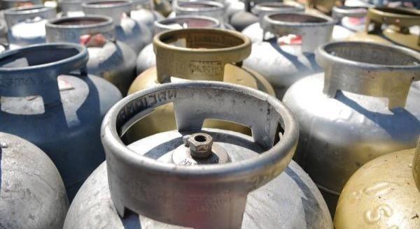 Preço do botijão de gás vai subir até 9% a partir desta terça-feira, diz sindicato