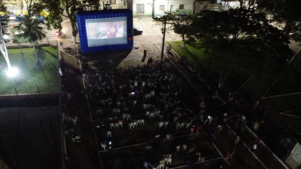 Salto do Itararé realiza Cinema na Praça para população