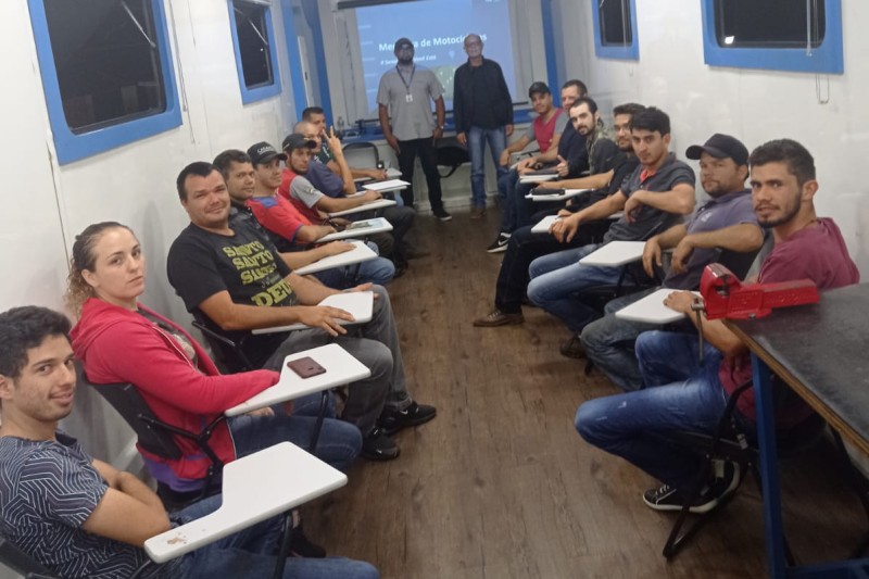Tomazina ainda tem vagas para o curso de mecânica de motos