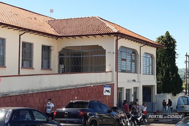 Santa Casa de Jacarezinho emite nota sobre golpes contra parentes de pacientes