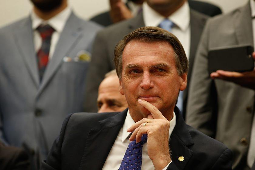 Bolsonaro diz que maioridade penal deveria cair para 14 anos