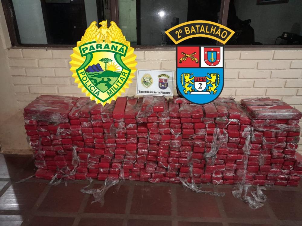 Homem é preso após bater carro com mais de 300 kg de maconha