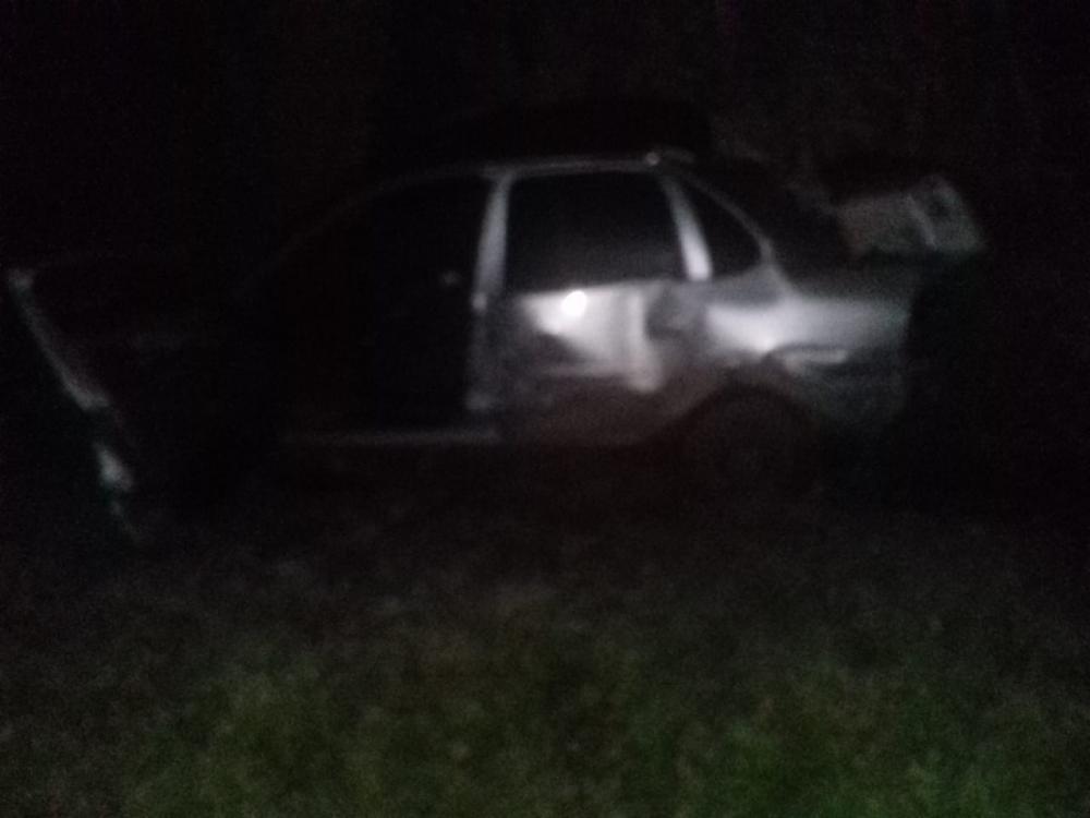 Carro e carreta batem de frente na PR-092 em Wenceslau Braz