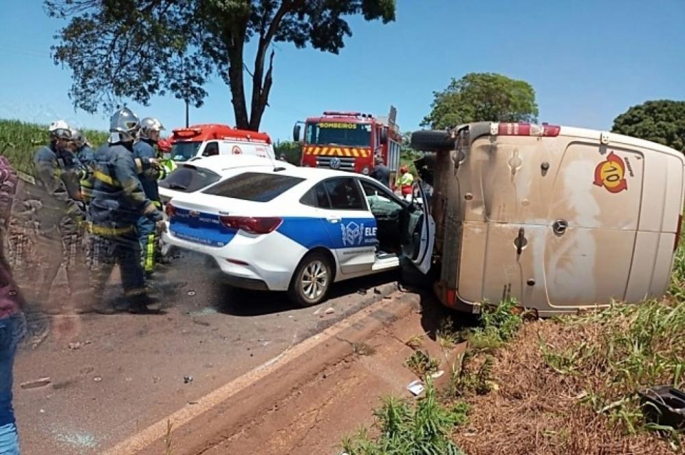 Acidente com quatro veículos mata homem no Norte Pioneiro