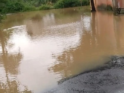 Temporal faz ribeirões de Tomazina transbordarem 