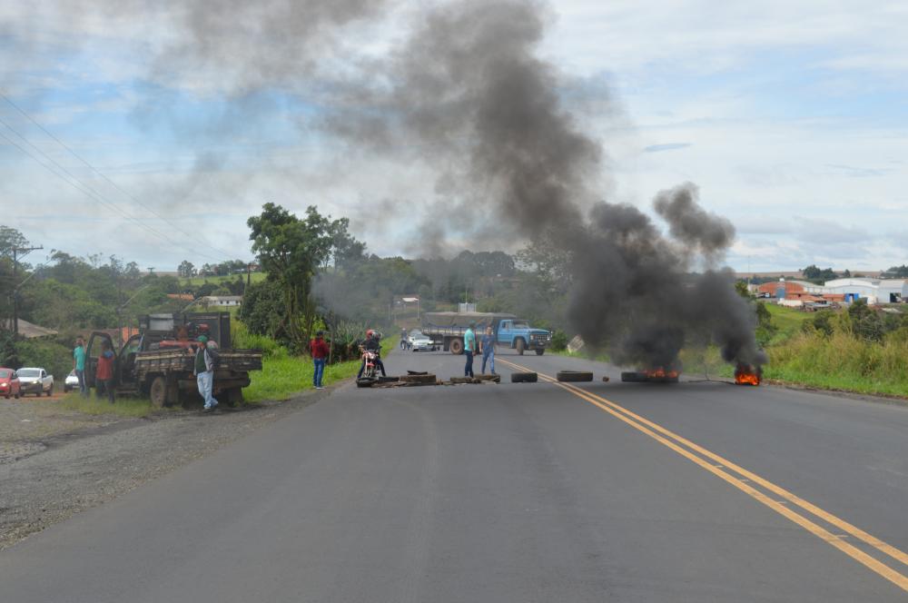 Com bloqueio de rodovias, universidades se manifestam sobre funcionamento de aulas 