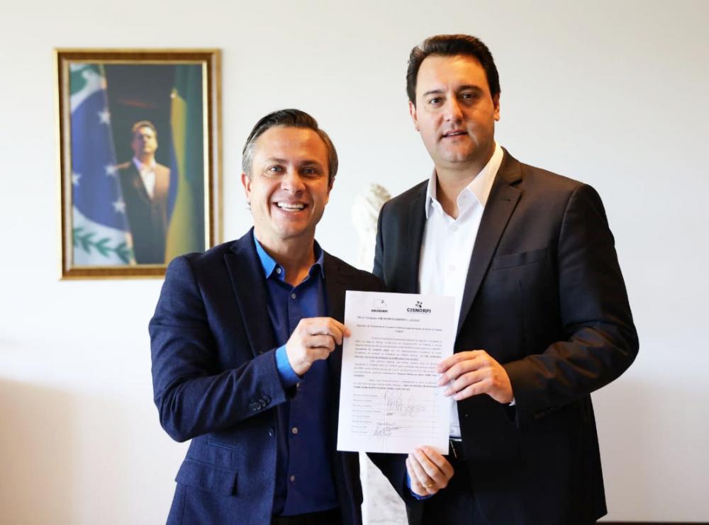 Ratinho Jr se reúne com Palhares e reforça apoio a gestão do SAMU pelo Cisnorpi