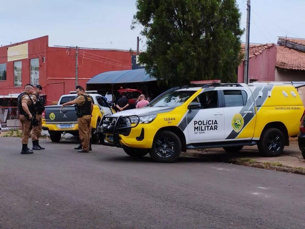 Assalto em Ribeirão do Pinhal termina com troca de tiros e dois mortos