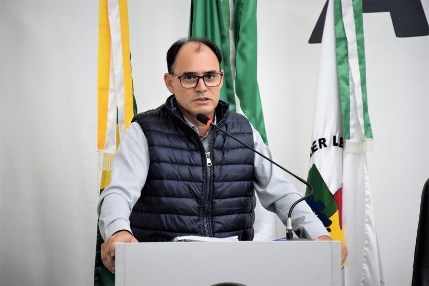 Alerta de vereador faz ministra da agricultura determinar estudo sobre mortandade de abelhas