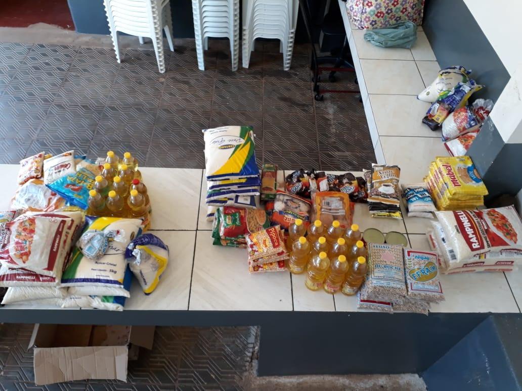 Polícia apreende suspeitos de furtarem quase 100 kg de alimentos e microondas de creche