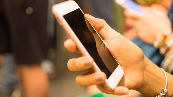 Relógios de celular e de computador voltam a 'errar' horário de verão