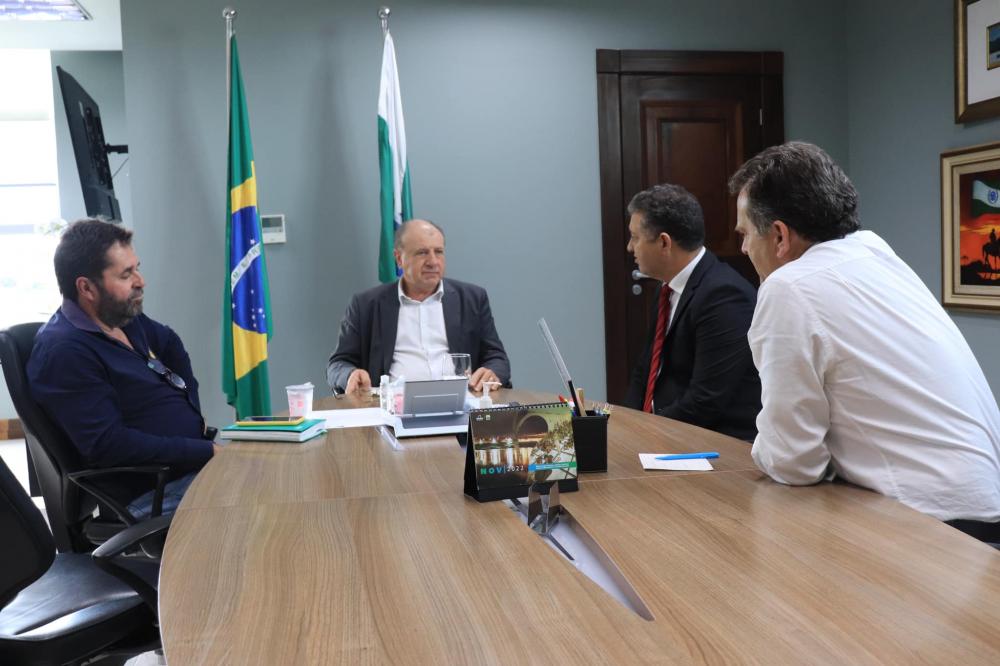 Prefeito Taidinho viaja a Capital em busca de recursos para W. Braz