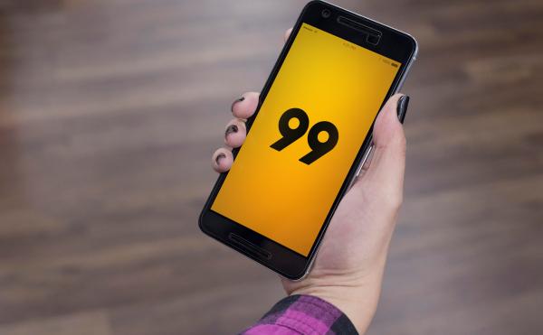 The Rise of AI-Powered Personal Assistants: How They Manage