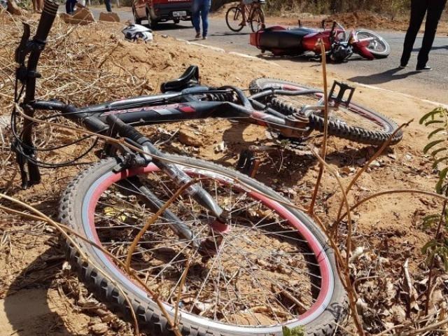 Garoto de bicicleta é atropelado por motociclista menor de idade