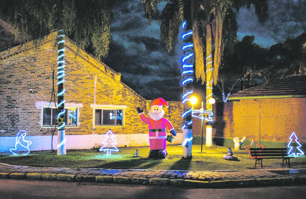 Jaguariaíva já está iluminada e repleta de atrações para celebrar o Natal 2022