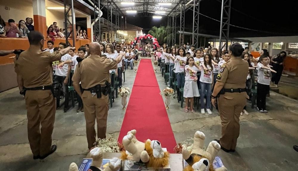Jaboti realiza formatura do PROERD