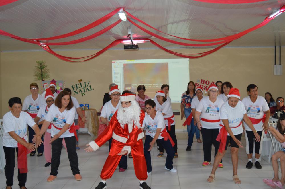 CRAS de Wenceslau Braz promove confraternização de Natal para idosos