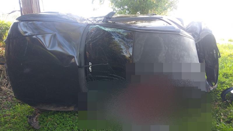 Carro capota e mata jovem esmagado em Ibaiti