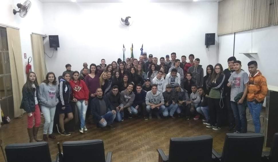 Projeto de aluna da região é classificado para programa da Alep